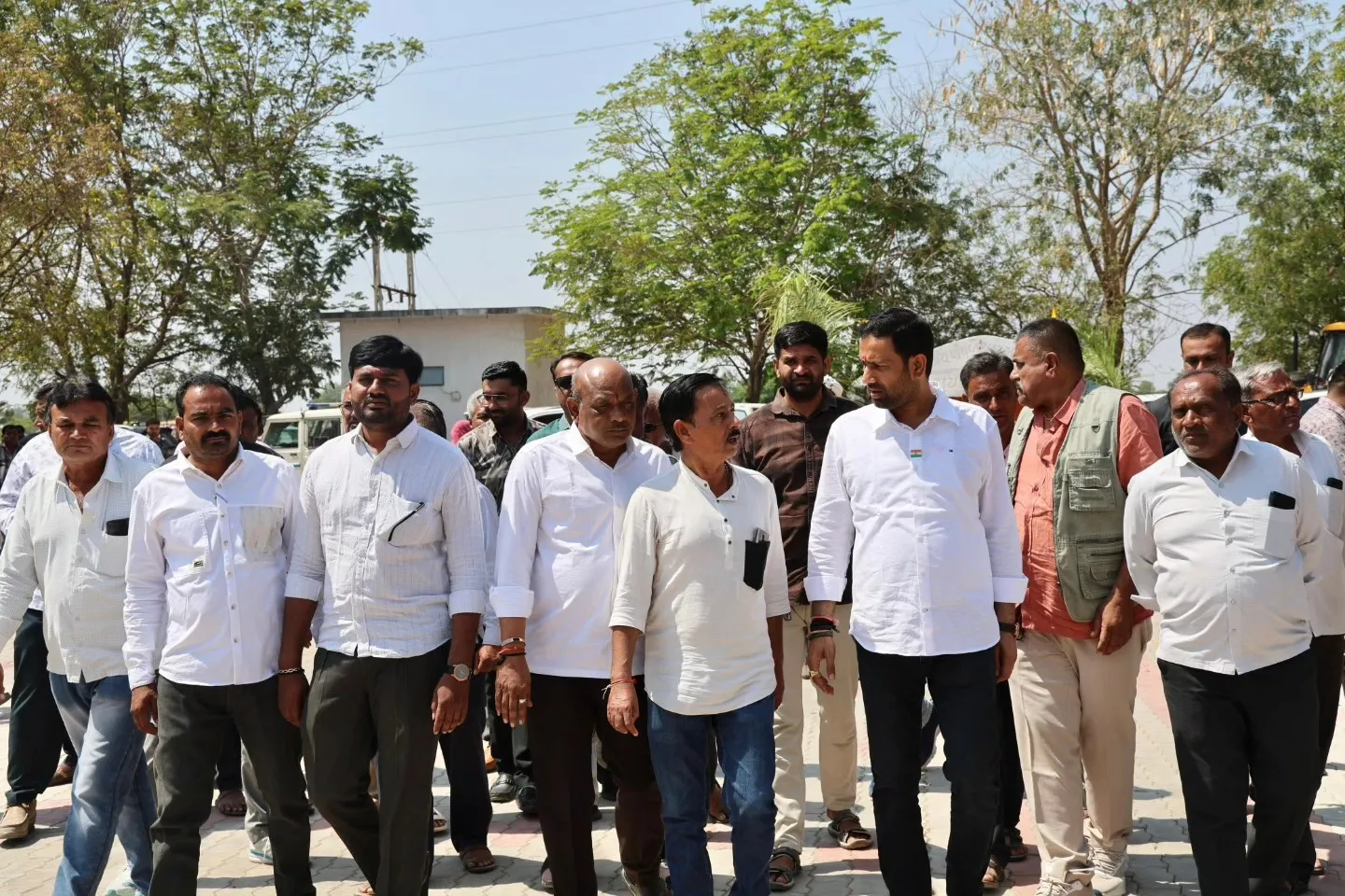 માલવણ ગામે રૂ. ૩૮ લાખના પુરસંરક્ષણ દિવાલના નિર્માણ કાર્યનો પ્રારંભ, ઊર્જા રાજ્યમંત્રી કૌશિકભાઈ વેકરીયાના હસ્તે ખાતમુહૂર્ત 3 Malvan Flood Protection Wall Amreli 2026 1.png