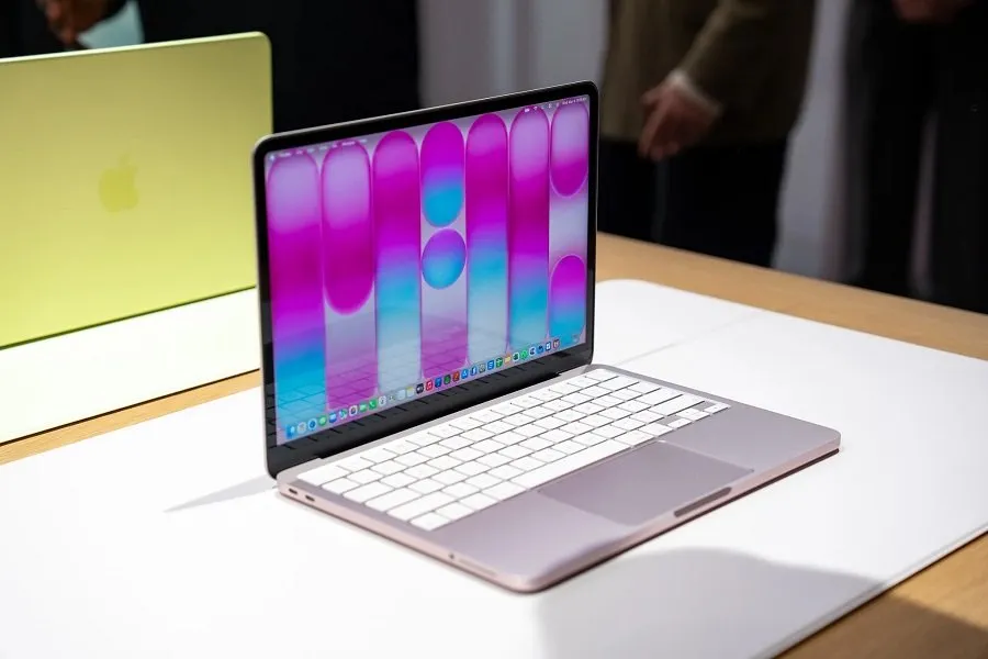 Appleએ લોન્ચ કર્યું બજેટ MacBook Neo! માત્ર ₹69,900માં મળશે પ્રીમિયમ ફીચર્સ 2 MacBook Neo
