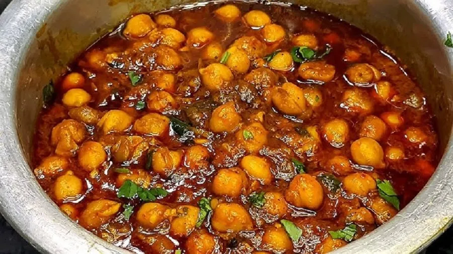 મહેમાનો આંગળા ચાટતા રહી જશે! ઢાબા જેવા છોલે બનાવવાની સૌથી સરળ રીત 2 Dhaba Style Chole