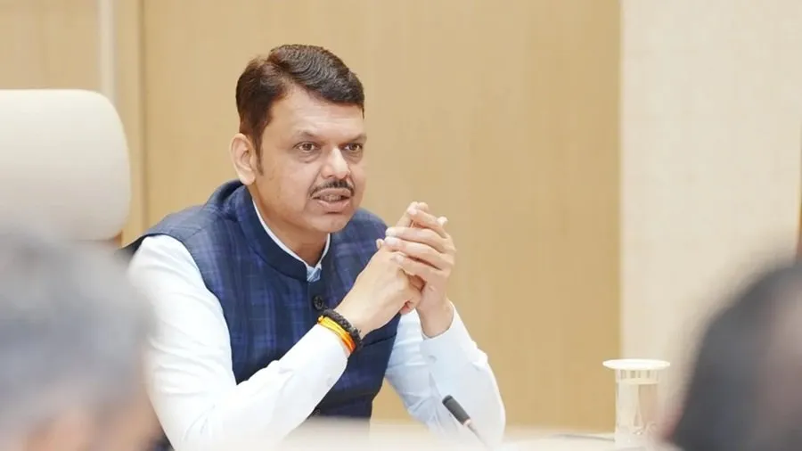 મહારાષ્ટ્ર સરકારનો ખેડૂતલક્ષી માસ્ટરસ્ટ્રોક! દેવા માફીની જાહેરાત સાથે ફડણવીસે આપી 5 મોટી ભેટ, જાણો કોને થશે ફાયદો 2 FADVADI GOVT.jpg