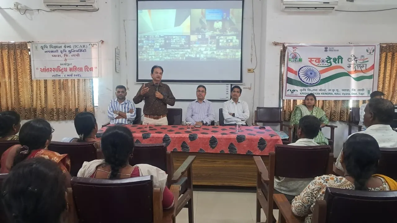 વ્યારા કૃષિ વિજ્ઞાન કેન્દ્ર ખાતે પોસ્ટ બજેટ વેબિનાર અને આંતરરાષ્ટ્રીય મહિલા દિવસની ઉજવણી, ૨૦૦થી વધુ ખેડૂતો જોડાયા 2 Vyara KVK Post Budget Webinar 2026.png