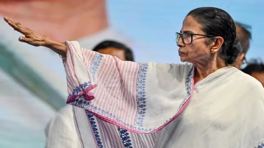 બંગાળમાં 'ગંદુ' રાજકારણ? મમતા બેનર્જીના આરોપોથી દેશના રાજકારણમાં ખળભળાટ 3 mamta.jpg
