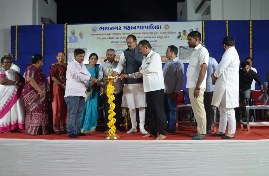 ભાવનગરમાં રૂ.44.81 કરોડના વિકાસકાર્યોનું ખાતમુહૂર્ત: ફુલસર ખાતે સ્પોર્ટ્સ કોમ્પલેક્ષ, લાઇબ્રેરી અને પાર્ટી પ્લોટ બનશે 2 bhavnagar sports complex library project 1.jpeg