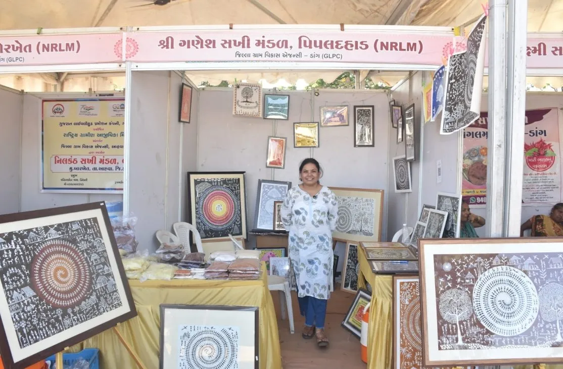 ડાંગ જિલ્લામાં મિશન મંગલમથી મહિલા સશક્તિકરણ: ૪૧૨૮ સખી મંડળોની બહેનો બની રહી છે આત્મનિર્ભર 3 dang mission mangalam women self help groups 1.jpeg