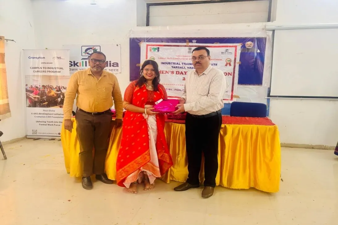 આંતરરાષ્ટ્રીય મહિલા દિવસ નિમિત્તે આઈટીઆઈ તરસાલી ખાતે મહિલા તાલીમાર્થીનીઓ માટે વિવિધ સ્પર્ધાઓનું આયોજન 3 Vadodara ITI Tarsali International Womens Day Celebration 2.jpeg