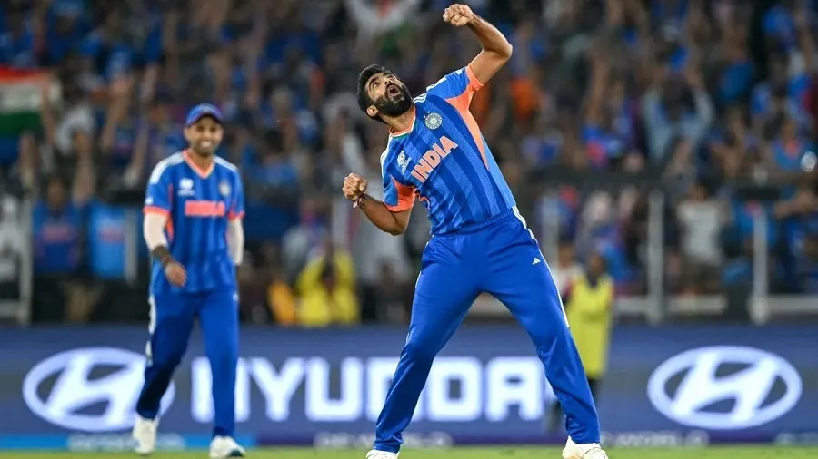 T20 વર્લ્ડ કપ 2026: બુમરાહ અને વરુણ ચક્રવર્તીની ઘાતક બોલિંગ, 14-14 વિકેટ સાથે રચ્યો નવો કીર્તિમાન 2 varun.jpg