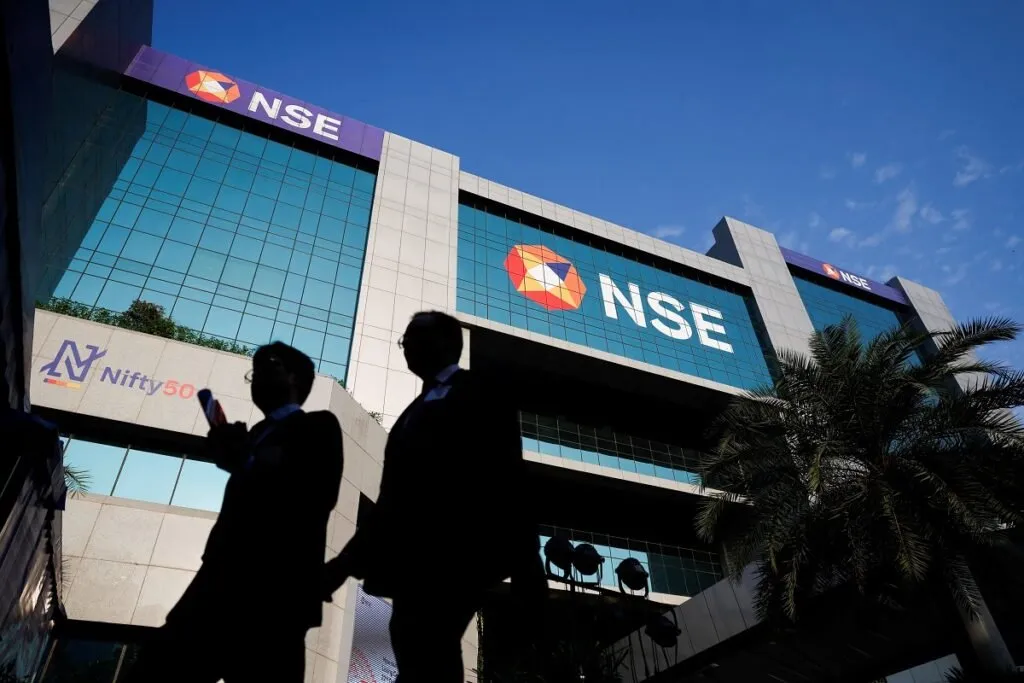 $2.5 બિલિયન એકત્ર કરવા જઈ રહ્યું છે NSE, માર્ચમાં મર્ચન્ટ બેન્કર્સની કરશે નિમણૂક, જાણો ક્યારે આવશે દેશનો સૌથી મોટો IPO? 3 nse ipo