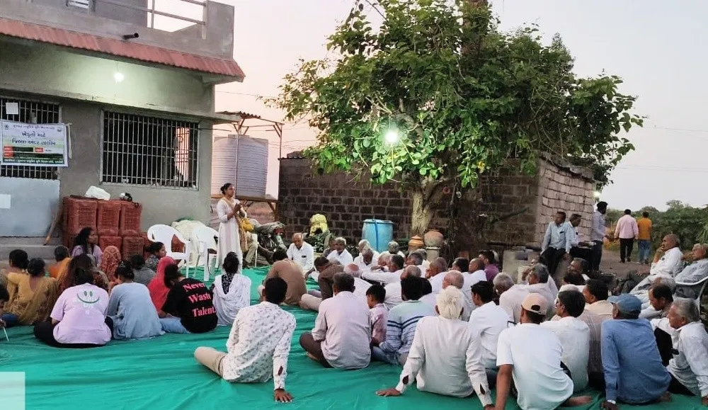 અમરેલીમાં પ્રાકૃતિક કૃષિ તાલીમ, ત્રાકુડા અને વાંકિયા ગામે ખેડૂતોને ટકાઉ ખેતી અંગે માર્ગદર્શન 2 Amreli Khambha Natural Farming Training Program.png