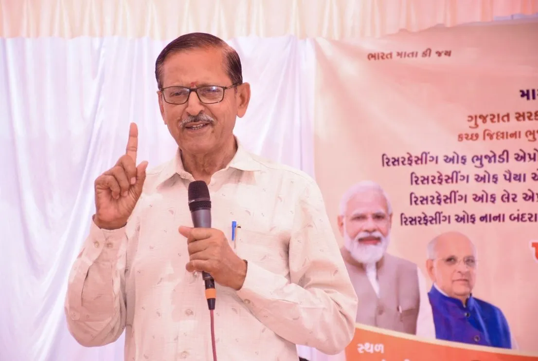 ભુજોડીમાં રૂ. ૩ કરોડના ચાર માર્ગોના વિકાસ કામોનું રાજ્યમંત્રી ત્રિકમભાઈ છાંગાના હસ્તે ખાતમૂહુર્ત 3 Bhujodi Road Development Foundation Ceremony 2026 1.jpeg