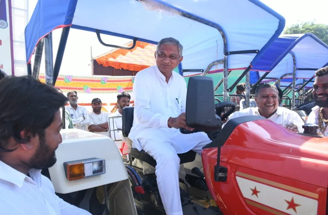 જસદણમાં સ્વદેશી મેળો – શોપિંગ ફેસ્ટિવલ ૨૦૨૬નું મંત્રી કુંવરજીભાઈ બાવળીયાના હસ્તે ઉદ્ઘાટન 3 Jasdan Swadeshi Mela Shopping Festival 2026 1.jpeg