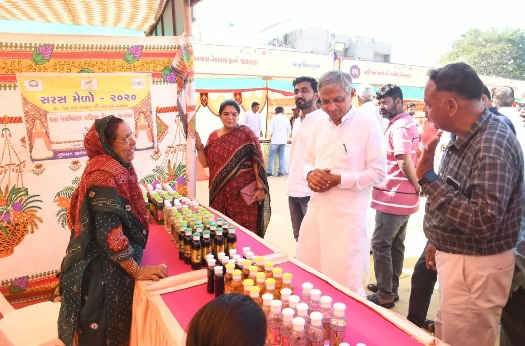 જસદણમાં સ્વદેશી મેળો – શોપિંગ ફેસ્ટિવલ ૨૦૨૬નું મંત્રી કુંવરજીભાઈ બાવળીયાના હસ્તે ઉદ્ઘાટન 2 Jasdan Swadeshi Mela Shopping Festival 2026 2.jpeg