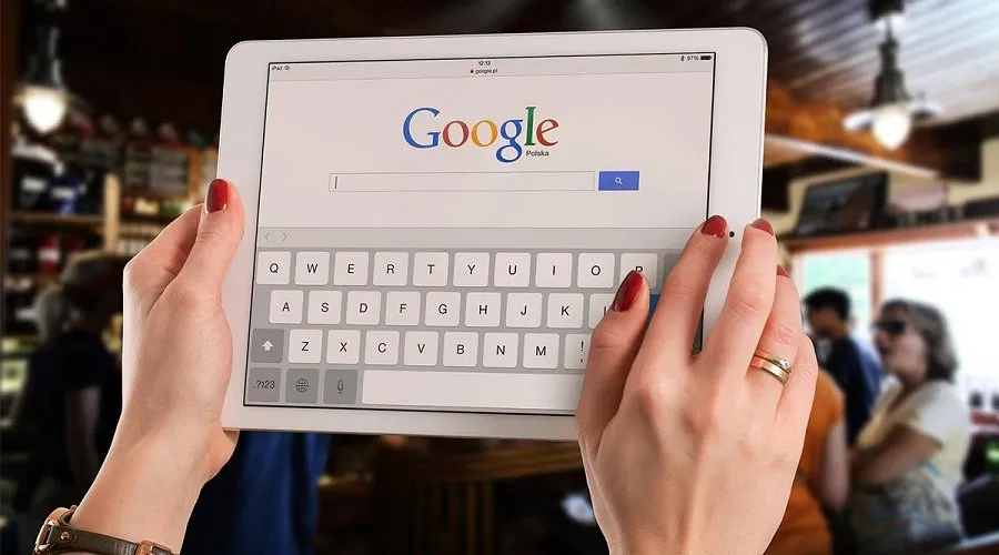 હવે Googleના હોમપેજ પર ચમકશે તમારું નામ! જાણો કેવી રીતે મિનિટોમાં બદલી શકાય છે ગૂગલનો લોગો 2 Google Smart Trick