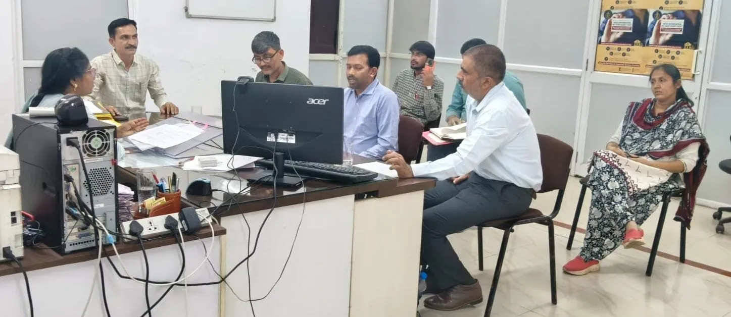 આણંદ જિલ્લામાં LPG ગેસ પુરવઠો જળવાઈ રહે તે માટે સમીક્ષા બેઠક, સંગ્રહખોરી અને કાળાબજારી સામે કડક ચેતવણી 2 Anand LPG Supply Review Meeting.png