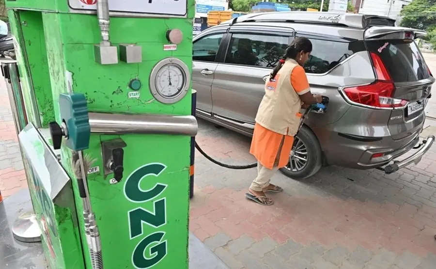 પેટ્રોલ-ડીઝલના ભડકા વચ્ચે પણ CNG કેમ છે સૌથી સસ્તો? 3 cng2.jpg