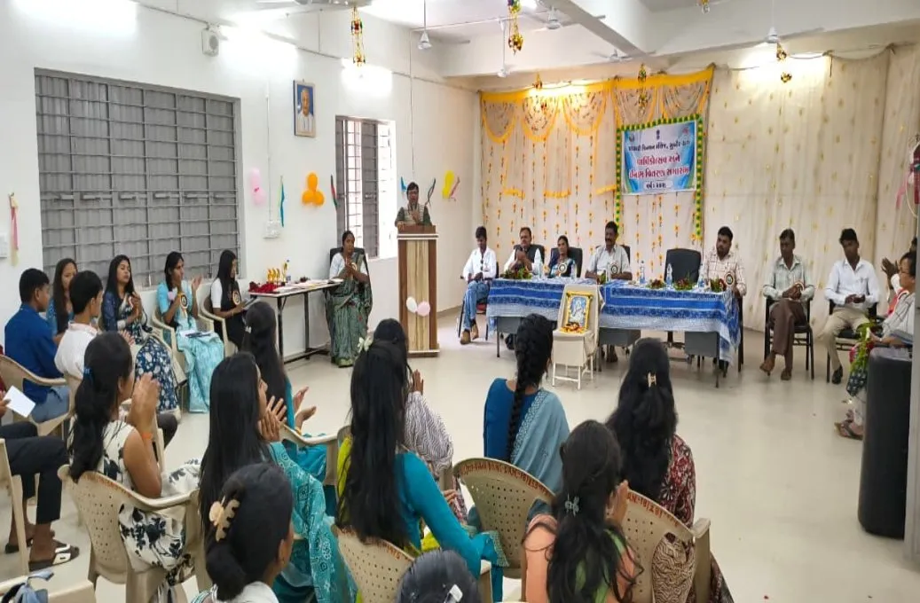 સુબીર સરકારી વિનિયન કોલેજમાં વાર્ષિકોત્સવ અને ઇનામ વિતરણ સમારંભ યોજાયો 2 subir government vinayan college annual function 2026.jpeg