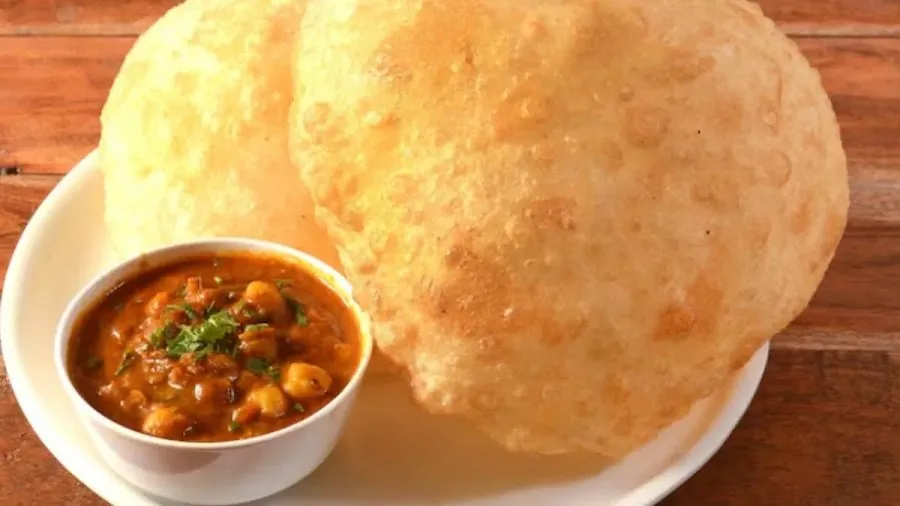 મેંદા વગર બનાવો હોટલ જેવા ફૂલેલા ભટૂરે, નોટ કરી લો ઘઉંના લોટની આ સિક્રેટ રેસીપી 2 bature.jpg