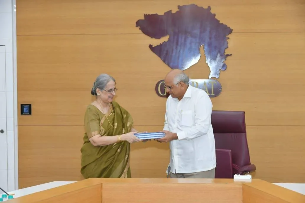 ગુજરાતમાં UCC અમલીકરણ માટે ઉચ્ચ સ્તરીય સમિતિનો આખરી અહેવાલ મુખ્યમંત્રીને સોંપાયો 3 Gujarat UCC Report Submitted Bhupendra Patel 2.png