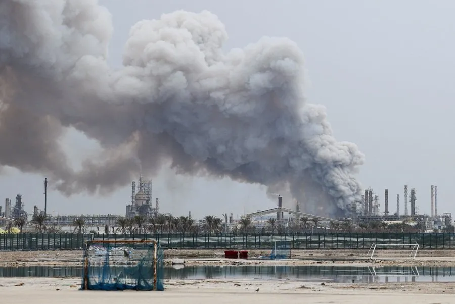 ઈરાન-ઈઝરાયેલ યુદ્ધ વધુ ભયાનક બન્યું: ખામેનેઈની ‘બદલા’ની ચેતવણી બાદ કતારના LNG હબમાં આગ, ગેસના ભાવ વધવાની દહેશત 3 iran.jpg