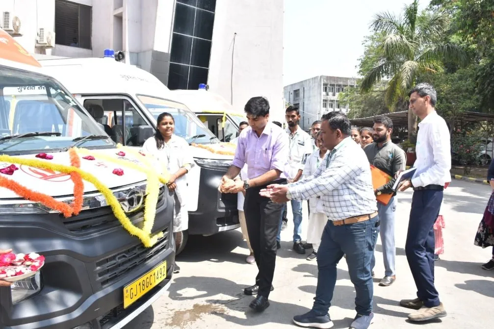 વલસાડ જિલ્લામાં બાંધકામ શ્રમિકો માટે આરોગ્ય સેવાઓનો વધારો, ત્રણ આરોગ્ય રથનું લોકાર્પણ 3 Valsad Dhanvantari Health Rath Launch 2026 1.jpeg