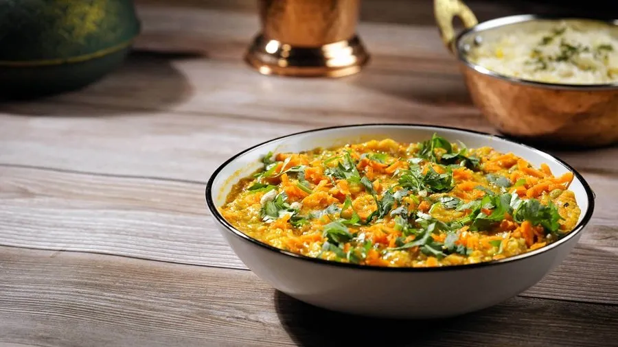 ચોખાની ખીચડી ખાઈને કંટાળી ગયા છો? હવે ટ્રાય કરો સુપર હેલ્ધી 'ક્વિનોઆ ખીચડી' 3 Quinoa Khichdi