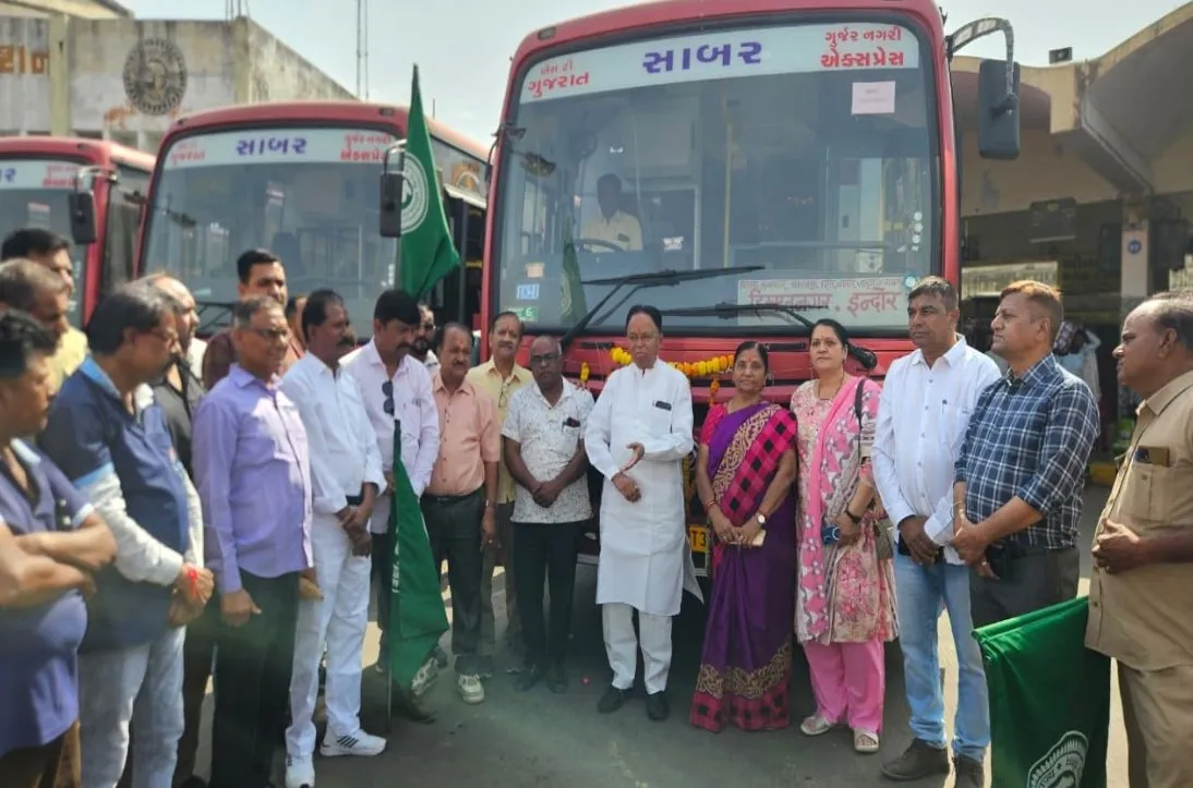 હિંમતનગરમાં નવી ૪ બસોનું લોકાર્પણ, જાહેર પરિવહન વ્યવસ્થાને મળશે નવી ગતિ અને સુવિધા 3 Himmatnagar New Bus Launch 2026 1.jpeg