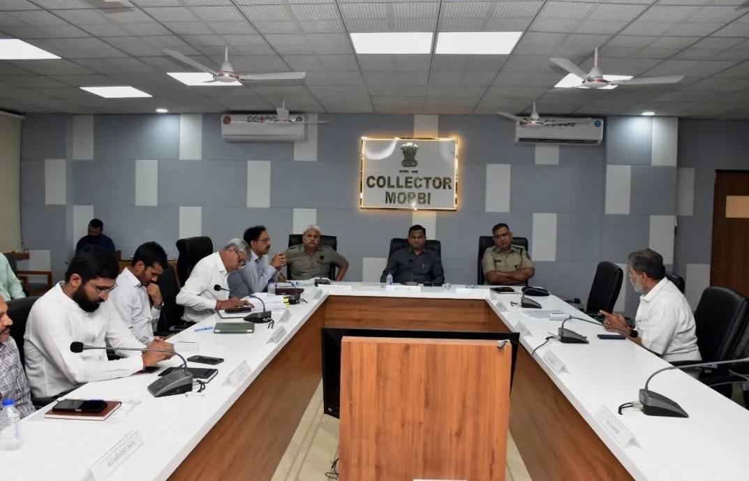 મોરબીમાં જિલ્લા સંકલન સહ ફરિયાદ સમિતિ બેઠક, વિકાસ કાર્યોની ગુણવત્તા અને જનસુવિધાઓ પર ભાર 3 Morbi District Coordination Meeting Public Welfare 2026 1.jpeg