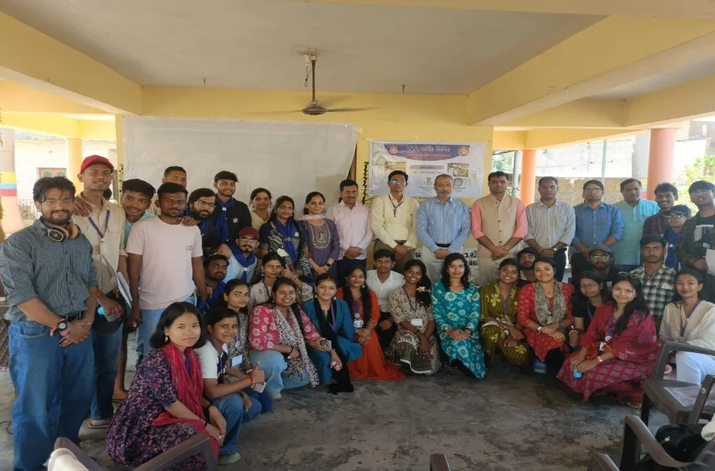 સેન્ટ્રલ યુનિવર્સિટી ઓફ ગુજરાતના NSS દ્વારા વડોદરાના કોઠાવ ગામે સાત દિવસીય ગ્રામ્ય કેમ્પ 3 CUG NSS rural camp kothav vadodara community development 1.jpeg