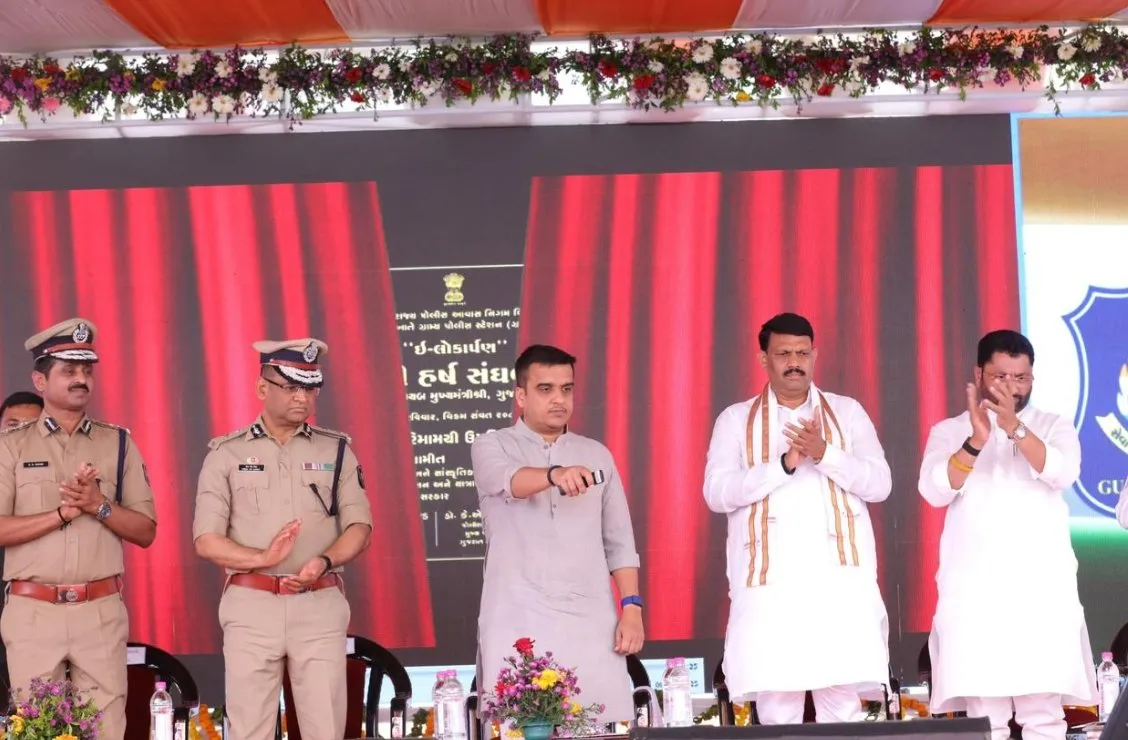 સુરત જિલ્લામાં કાયદો અને વ્યવસ્થાને વધુ મજબૂત બનાવતા રૂ. ૬૬ કરોડના પોલીસ પ્રકલ્પોનું ઈ-લોકાર્પણ અને ખાતમુહૂર્ત 2 Surat Police Infrastructure Development 2026 3.jpeg