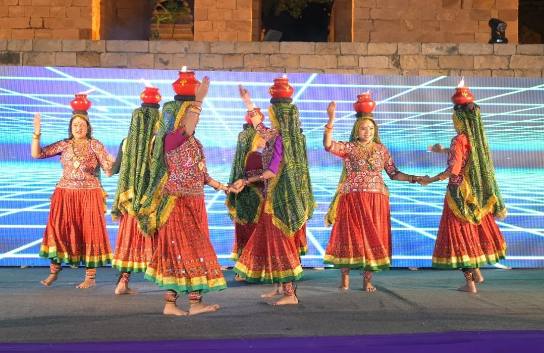 વઢવાણના હવા મહેલમાં મિલેટ મહોત્સવની રંગીન સાંજ, લોકનૃત્ય અને સંગીતે ઝાલાવાડને મંત્રમુગ્ધ કર્યું 2 Surendranagar Millet Festival Cultural Night Wadhwan.jpeg
