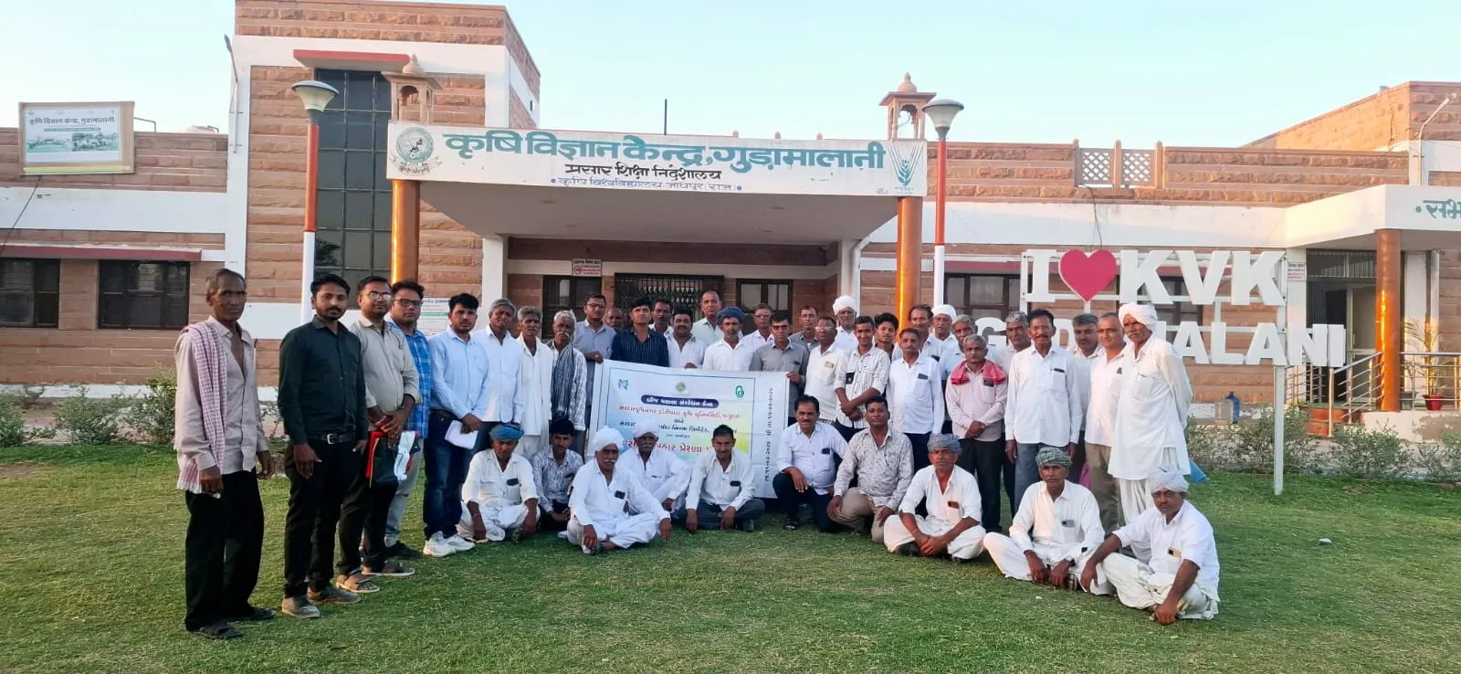 જગુદણ બીજ મસાલા સંશોધન કેન્દ્ર દ્વારા ખેડૂતો માટે રાજસ્થાનમાં સાત દિવસીય પ્રેરણા પ્રવાસનું આયોજન 2 Jagudan Seed Spice Research Center Farmer Exposure Visit Rajasthan.png