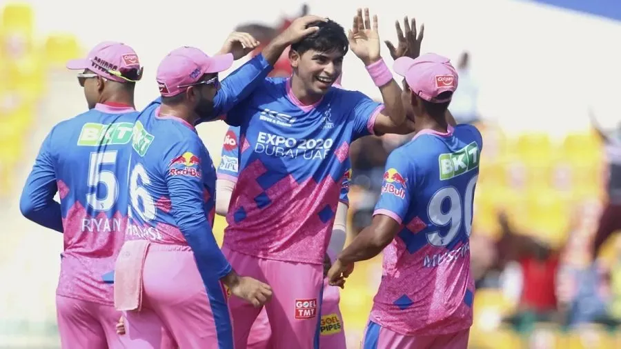 IPL 2026: એક વર્ષ બાદ મેદાનમાં ઉતરતા જ કાર્તિક ત્યાગીનો કહેર, પ્રેક્ટિસમાં એક જ ઓવરમાં ઝડપી 3 વિકેટ 2 kartik1.jpg