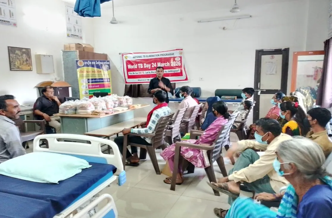 રાજકોટ જિલ્લામાં વિશ્વ ક્ષય દિવસ નિમિત્તે પડધરીમાં ટીબી દર્દીઓને પોષણ કીટ વિતરણ 2 Rajkot TB Nutrition Kit Distribution 1.jpeg