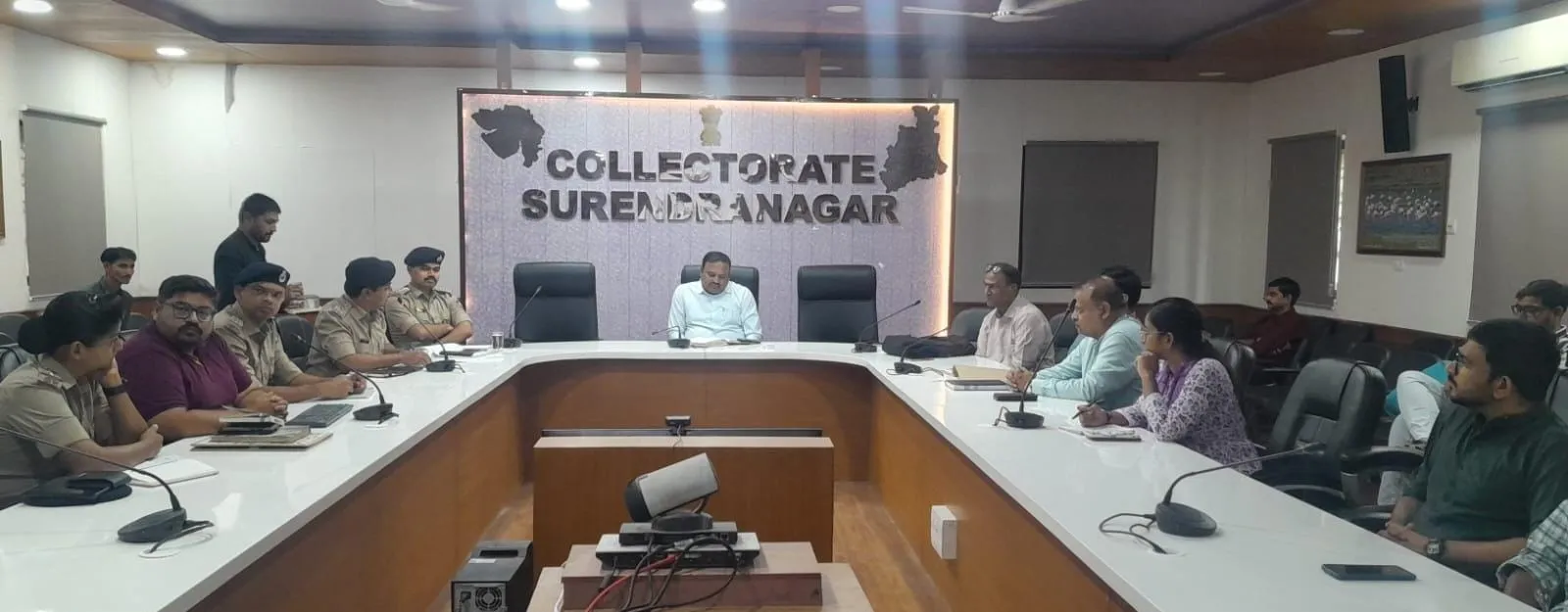 સુરેન્દ્રનગરમાં PM-રાહત યોજના અમલીકરણ માટે સમીક્ષા બેઠક 2 PM Rahat Scheme Surendranagar Road Accident Free Treatment India.png