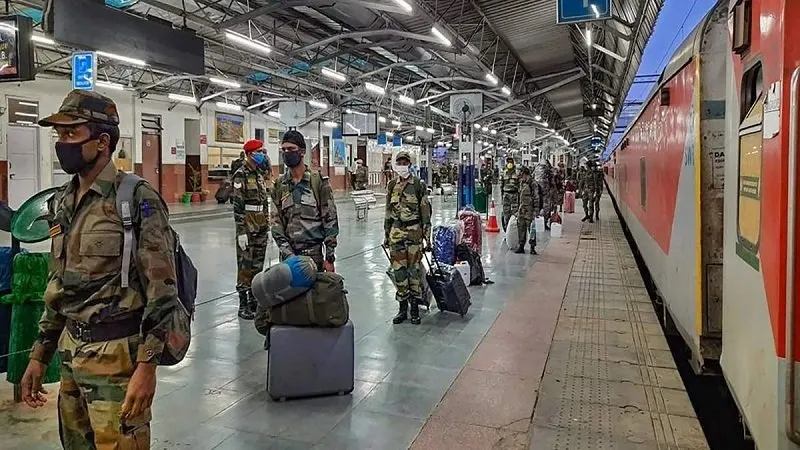 શહીદો અને વીર સૈનિકોના પરિવારો માટે ખુશખબર: રેલ્વેએ જાહેર કરી નવી સુવિધા, મુસાફરી હવે બનશે વધુ સરળ 3 RAILWAY.jpg