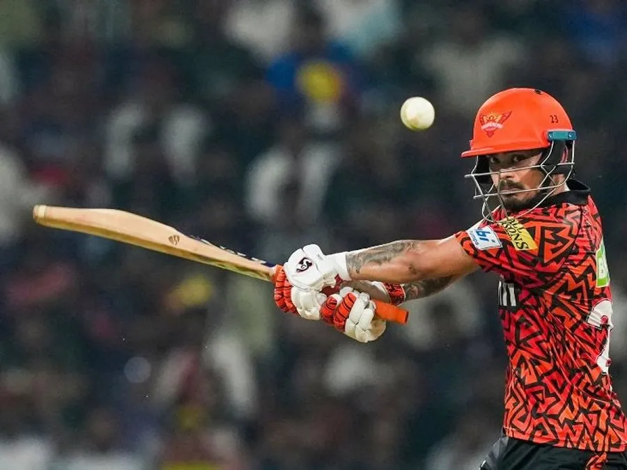 RCB vs SRH ના જંગમાં હૈદરાબાદ ભારે પડશે? જાણો એવા 3 કારણો જે બેંગલુરુને મુશ્કેલીમાં મુકી શકે 2 rcb.jpg