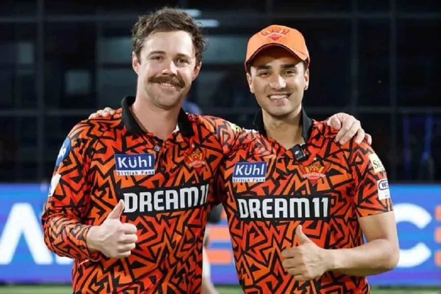 RCB vs SRH: જો પાવરપ્લેમાં અભિષેક શર્માને નહીં રોકો તો બેંગલુરુની હાર નક્કી! 2 abhi.jpg