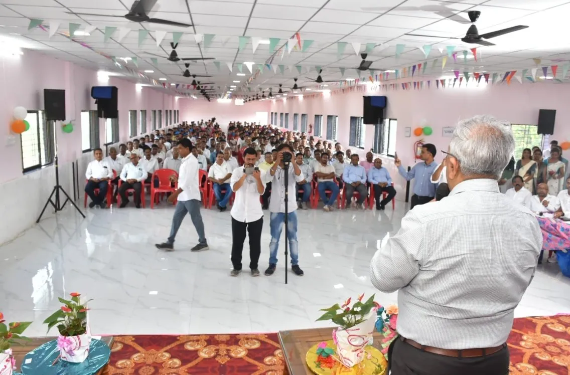કનુભાઈ દેસાઈના અધ્યક્ષસ્થાને પારડીના રોહિણા ગામે આશ્રમશાળામાં 9 વિકાસ પ્રકલ્પોનું લોકાર્પણ 3 Pardi Rohina Ashram School Development Projects 1.jpeg