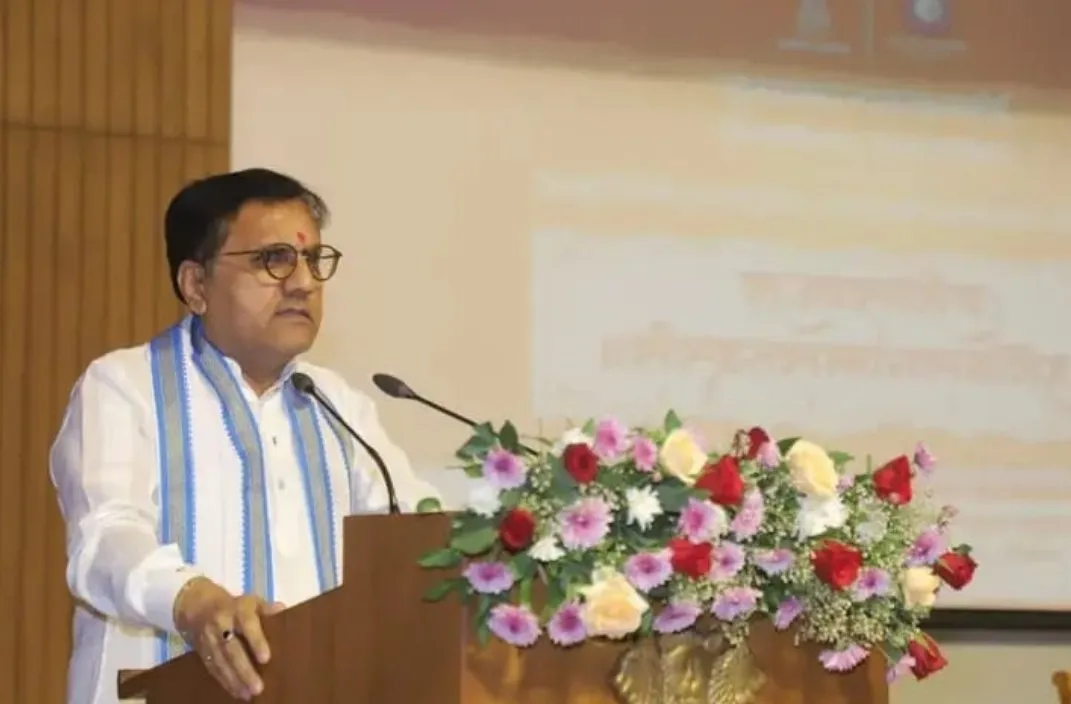 ગાંધીનગરના લોકભવન ખાતે ભવ્ય રાજ્યસ્તરીય ‘સંસ્કૃત સન્માન સમારોહ’નું આયોજન 2 Sanskrit Felicitation Ceremony Gujarat 1.jpeg