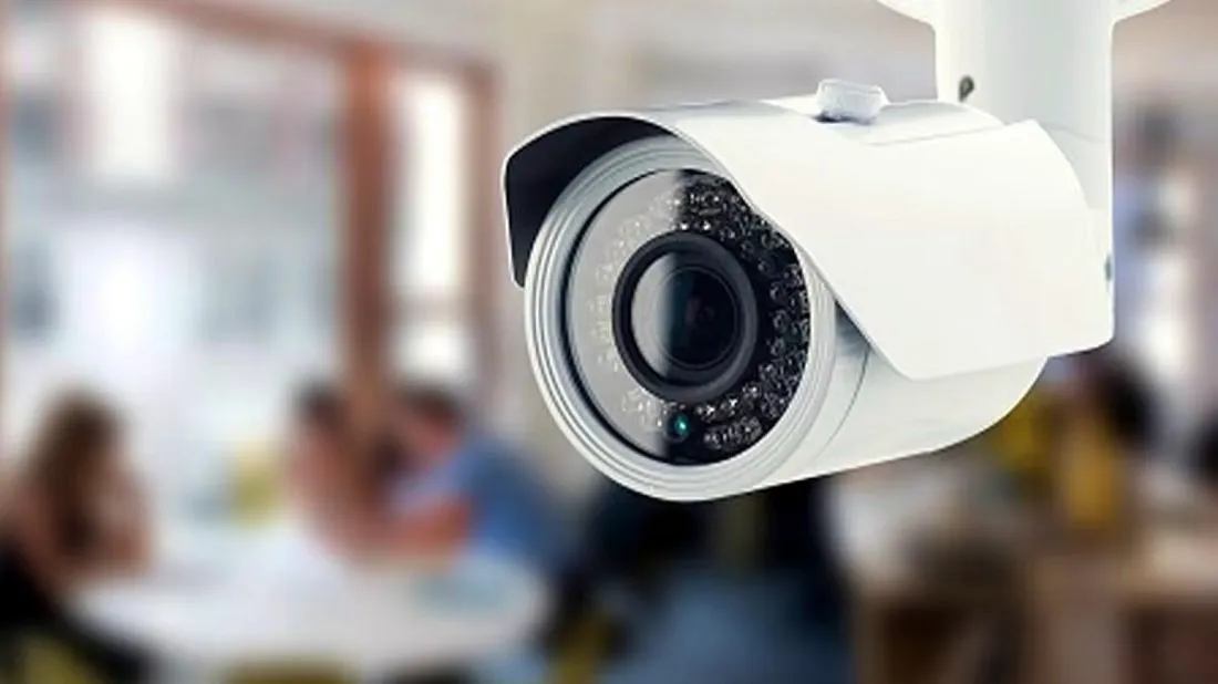 શું તમારા ઘરનો CCTV કેમેરો જ તમારી જાસૂસી કરી રહ્યો છે? જાણો બચવાનો રસ્તો 2 CCTV camera