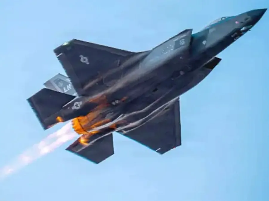 ઈરાનનો મોટો દાવો: અમેરિકાનું બીજું ઘાતક F-35 ફાઈટર જેટ તોડી પાડ્યું, યુદ્ધના એંધાણ? 2 fight.jpg