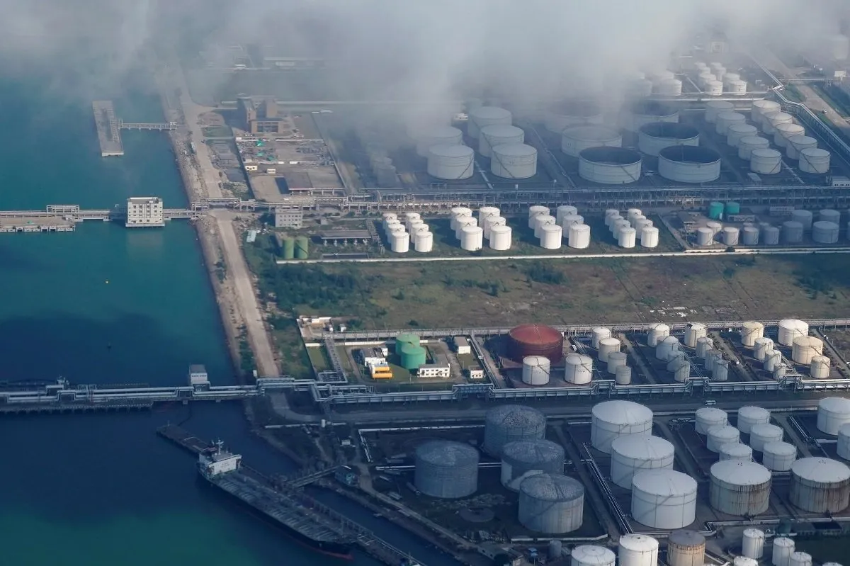 શું છે આ 'Teapot Refinery' જેણે ચીનને બનાવ્યું ઓઈલ કિંગ? 2 oil .jpg
