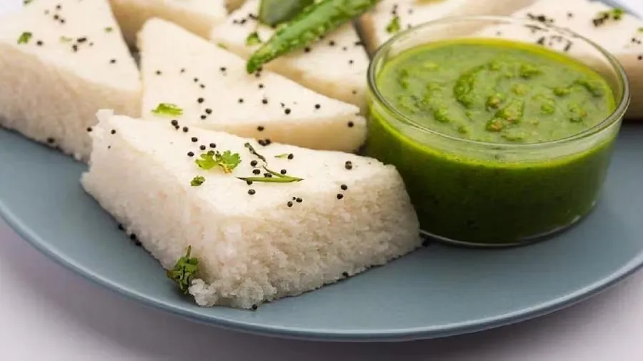 હવે બજાર જેવા જાળીદાર ઢોકળા ઘરે બનાવવું થયું સરળ! જાણો આ સિક્રેટ રેસીપી 3 Rice Dhokla
