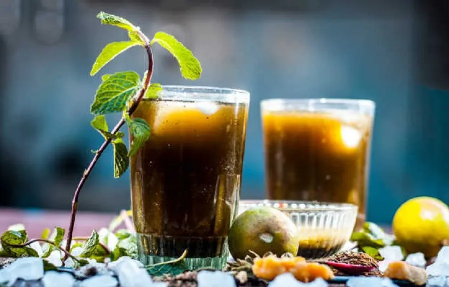ગરમી અને થાકને મિનિટોમાં ગાયબ કરશે આ પરંપરાગત ગોળ-ફુદીનાનું શરબત, નોંધી લો રીત 3 Jaggery drink.jpg
