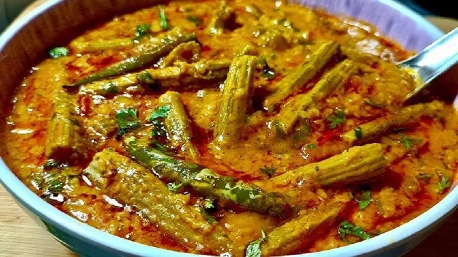 ઘરે બનાવો પૌષ્ટિક સરગવાની દાળ, દરેક બાઈટમાં મળશે સ્વાસ્થ્ય અને સ્વાદનો અદભૂત તડકો 2 Moringa Dal