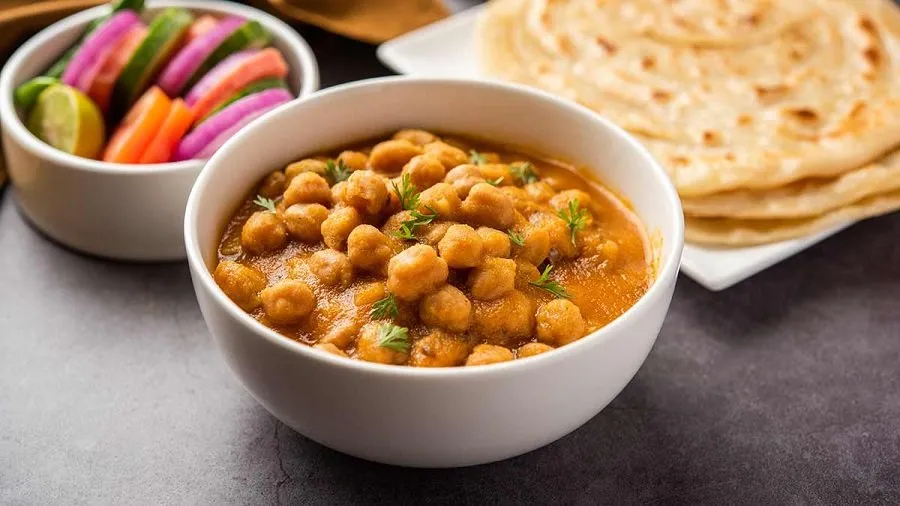 ફિસમાં હવે જંક ફૂડને કહો બાય-બાય! મિનિટોમાં તૈયાર કરો પ્રોટીનથી ભરપૂર 'ચણા મસાલા' 3 chana masala recipe