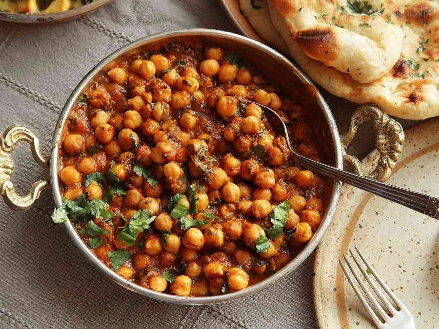 ફિસમાં હવે જંક ફૂડને કહો બાય-બાય! મિનિટોમાં તૈયાર કરો પ્રોટીનથી ભરપૂર 'ચણા મસાલા' 2 chana masala recipe
