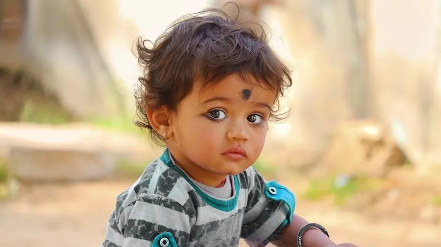 ઘરે બનાવેલું કાજળ પણ બાળકની આંખો માટે બની શકે છે જોખમી, જાણો કેવી રીતે અને કેમ? 2 baby.jpg