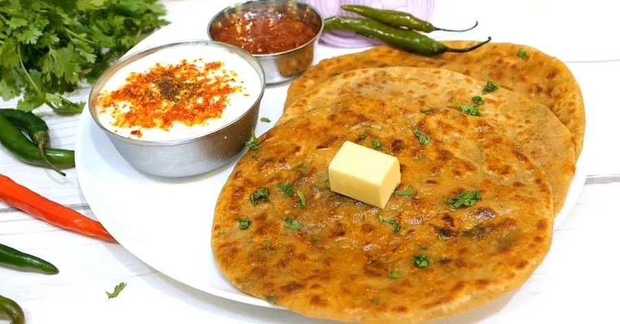 Crispy aloo paratha