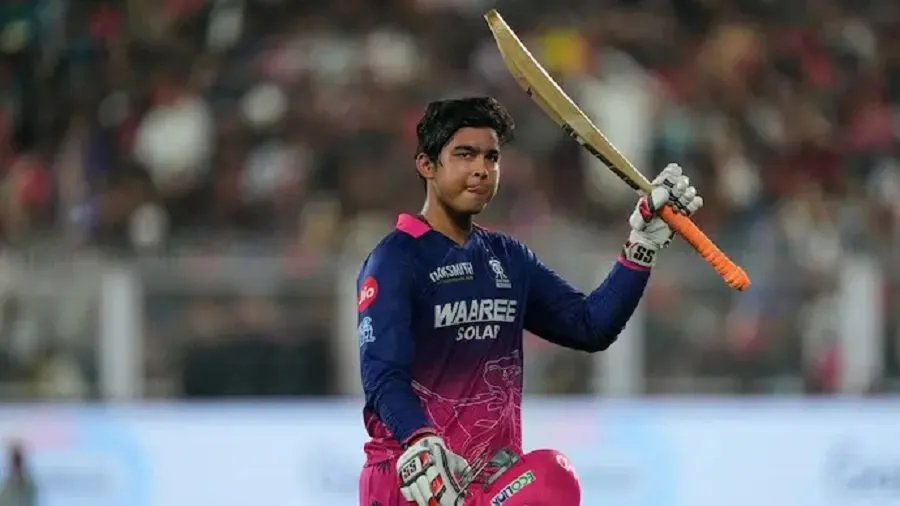 હાર બાદ રડી પડ્યો યુવા સ્ટાર વૈભવ સૂર્યવંશી, KKR ના કોચે ગળે લગાડી વધાર્યો ઉત્સાહ 2 surya.jpg