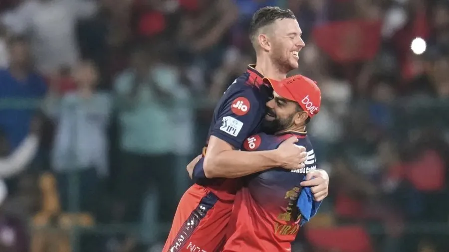 RCB ને મોટો ઝટકો: દિલ્હી સામેની મેચમાંથી ફિલ સોલ્ટ બહાર, DK એ આપી અપડેટ 3 rcb1.jpg